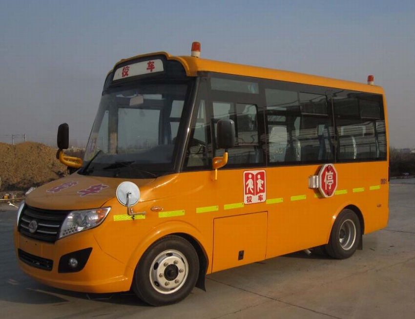 小学生校车